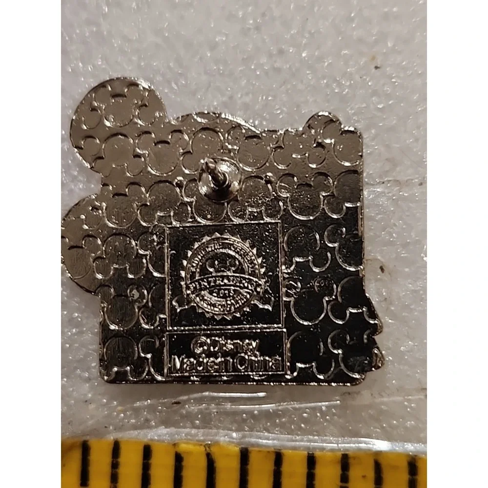 Disney pin 90970